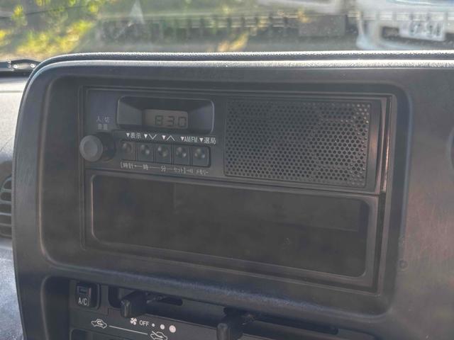 サンバーバン トランスポーター　４ＷＤ　ＭＴ　ＥＴＣ　両側スライドドア　エアコン　パワーウィンドウ　運転席エアバッグ（8枚目）