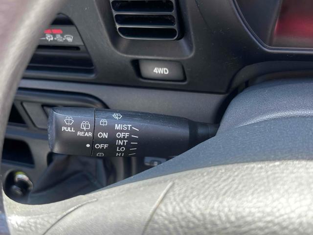 サンバーバン トランスポーター　４ＷＤ　ＭＴ　ＥＴＣ　両側スライドドア　エアコン　パワーウィンドウ　運転席エアバッグ（14枚目）