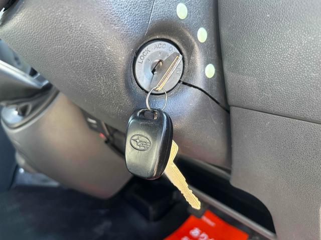 サンバーバン トランスポーター　４ＷＤ　ＭＴ　ＥＴＣ　両側スライドドア　エアコン　パワーウィンドウ　運転席エアバッグ（16枚目）