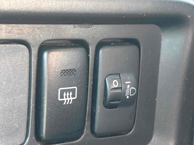 サンバーバン トランスポーター　４ＷＤ　ＭＴ　ＥＴＣ　両側スライドドア　エアコン　パワーウィンドウ　運転席エアバッグ（17枚目）