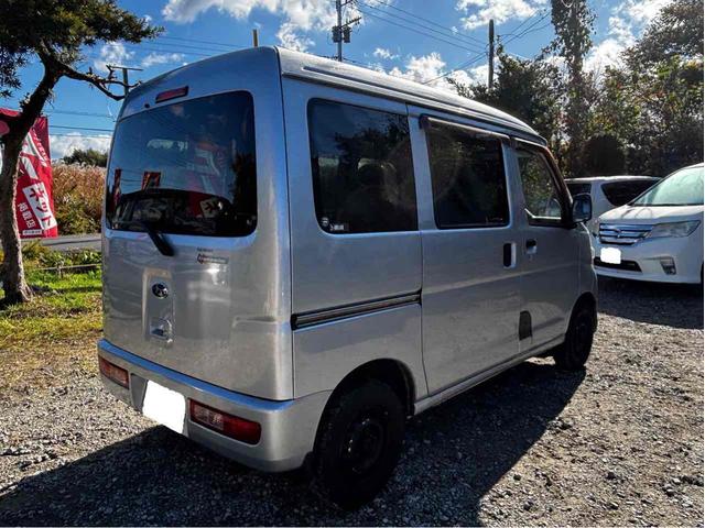 サンバーバン トランスポーター　４ＷＤ　ＭＴ　ＥＴＣ　両側スライドドア　エアコン　パワーウィンドウ　運転席エアバッグ（22枚目）