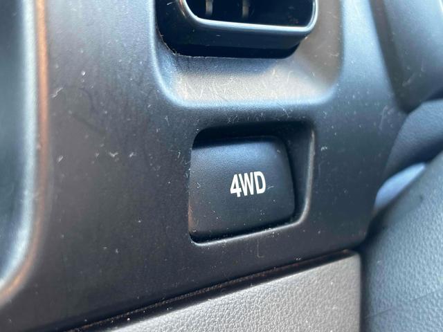 サンバーバン トランスポーター　４ＷＤ　ＭＴ　ＥＴＣ　両側スライドドア　エアコン　パワーウィンドウ　運転席エアバッグ（28枚目）