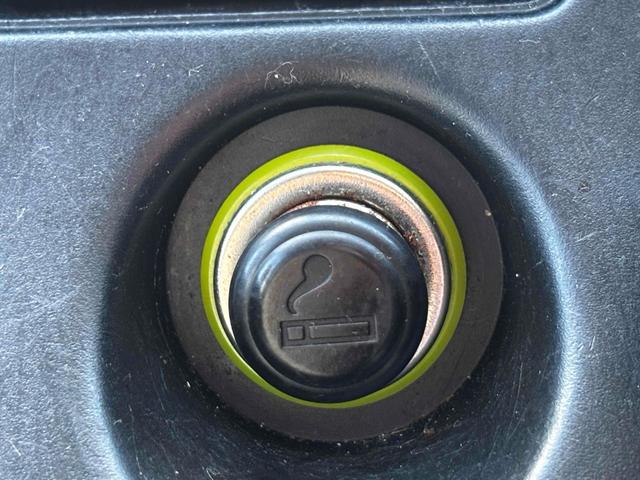 サンバーバン トランスポーター　４ＷＤ　ＭＴ　ＥＴＣ　両側スライドドア　エアコン　パワーウィンドウ　運転席エアバッグ（29枚目）