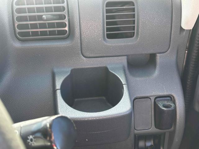 サンバーバン トランスポーター　４ＷＤ　ＭＴ　ＥＴＣ　両側スライドドア　エアコン　パワーウィンドウ　運転席エアバッグ（32枚目）