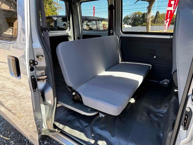 サンバーバン トランスポーター　４ＷＤ　ＭＴ　ＥＴＣ　両側スライドドア　エアコン　パワーウィンドウ　運転席エアバッグ（39枚目）