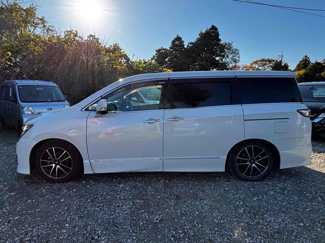 この度は当店のお車をご覧になっていただき、誠にありがとうございます。ぜひじっくりとご検討下さい。気軽にお問合せ・お見積りお待ちしております。