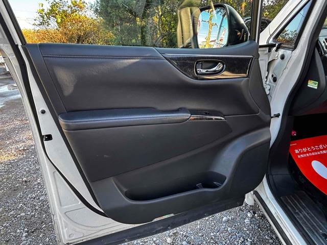 この度は当店のお車をご覧になっていただき、誠にありがとうございます。ぜひじっくりとご検討下さい。気軽にお問合せ・お見積りお待ちしております。