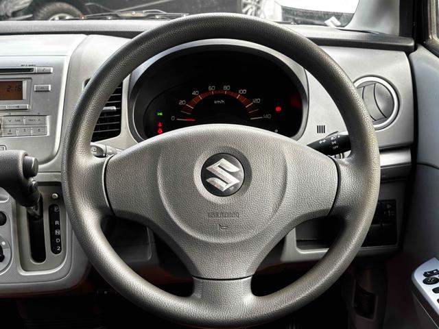 ワゴンＲ ＦＸリミテッド　ＥＴＣ　スマートキー　電動格納ミラー　ベンチシート　ＡＴ　盗難防止システム　ＣＤ　アルミホイール　衝突安全ボディ　エアコン　パワーステアリング　パワーウィンドウ（5枚目）