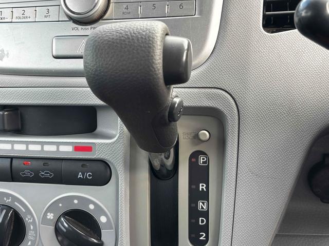 ワゴンＲ ＦＸリミテッド　ＥＴＣ　スマートキー　電動格納ミラー　ベンチシート　ＡＴ　盗難防止システム　ＣＤ　アルミホイール　衝突安全ボディ　エアコン　パワーステアリング　パワーウィンドウ（9枚目）