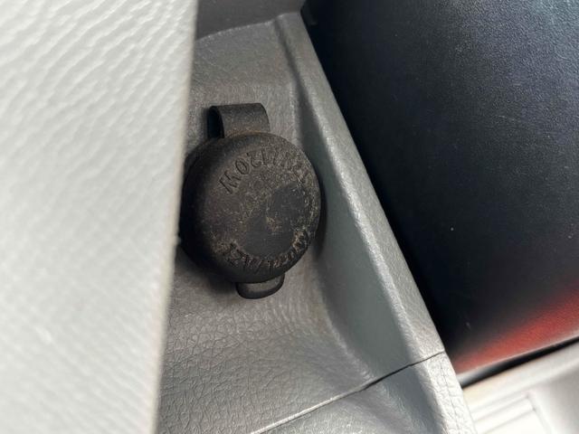 ワゴンＲ ＦＸリミテッド　ＥＴＣ　スマートキー　電動格納ミラー　ベンチシート　ＡＴ　盗難防止システム　ＣＤ　アルミホイール　衝突安全ボディ　エアコン　パワーステアリング　パワーウィンドウ（32枚目）