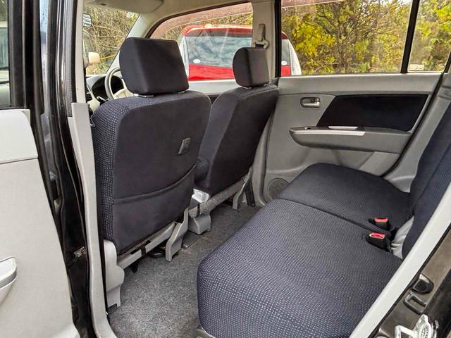 ワゴンＲ ＦＸリミテッド　ＥＴＣ　スマートキー　電動格納ミラー　ベンチシート　ＡＴ　盗難防止システム　ＣＤ　アルミホイール　衝突安全ボディ　エアコン　パワーステアリング　パワーウィンドウ（41枚目）