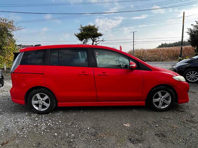 プレマシー ２０Ｓ　ＥＴＣ　クリアランスソナー　両側電動スライドドア　ＨＩＤ　スマートキー　電動格納ミラー　３列シート　フルフラット　オットマン　ＡＴ　アルミホイール　ＣＤ　盗難防止システム　衝突安全ボディ　ＡＢＳ（19枚目）