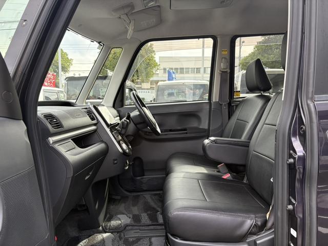 タント カスタムＲＳ　ＳＡ　社外８インチナビ／フルセグ／両側パワースライドドア／衝突軽減ブレーキ／プッシュスタート／ＬＥＤヘッドライト／Ｂｌｕｅｔｏｏｔｈ（11枚目）