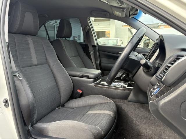 クラウンハイブリッド アスリートS ブラックスタイル 純正ナビ/バックカメラ/純正18インチAW/レーダークルーズコントロール/プッシュスタート/パワーシート/Bluetooth接続可(9枚目)