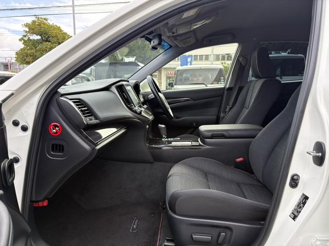 クラウンハイブリッド アスリートS ブラックスタイル 純正ナビ/バックカメラ/純正18インチAW/レーダークルーズコントロール/プッシュスタート/パワーシート/Bluetooth接続可(11枚目)