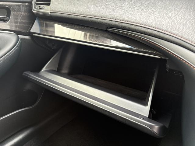 クラウンハイブリッド アスリートS ブラックスタイル 純正ナビ/バックカメラ/純正18インチAW/レーダークルーズコントロール/プッシュスタート/パワーシート/Bluetooth接続可(27枚目)