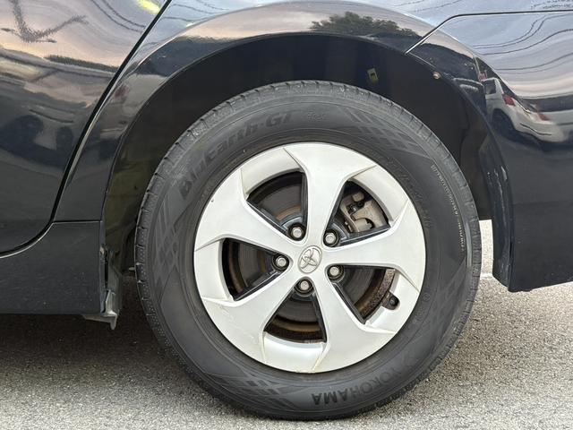 プリウス Ｓ　純正ナビ／ＴＶ／バックカメラ／ＥＴＣ／スマートキー／ＨＩＤヘッドライト（32枚目）