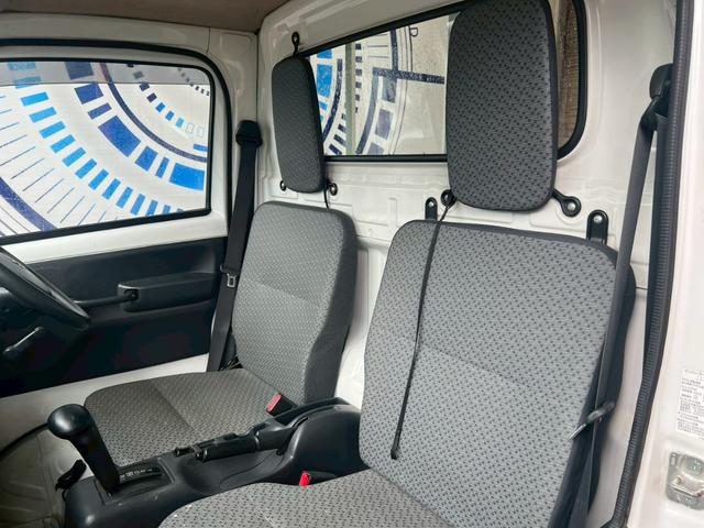 キャリイトラック ＫＣエアコン・パワステ　パートタイム４ＷＤ　社外ＥＴＣ付き（23枚目）