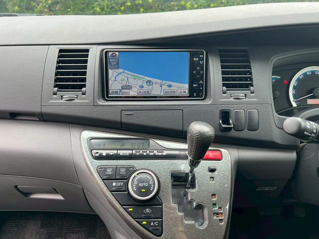 アイシス プラタナリミテッド　ナビ　地デジ　両側パワースライド　プッシュスタート　ＥＴＣ　ドラレコ　ＨＩＤ（28枚目）