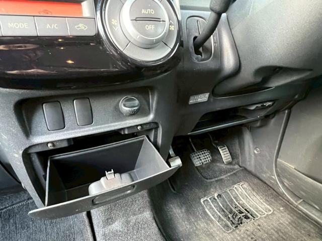 タント カスタムＬ　ＥＣＬＩＰＳＥＨＤＤナビ　Ｂｌｕｅｔｏｏｔｈオーディオ付き　左側スライドドア　社外ＥＴＣ付き　ベンチシート　オートエアコン　電動格納ミラー　インテリキー（16枚目）