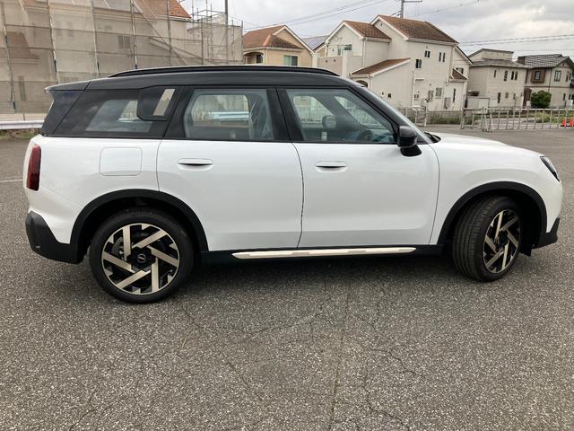 ＭＩＮＩ カントリーマンＣ　フェイバリット・トリム（9枚目）