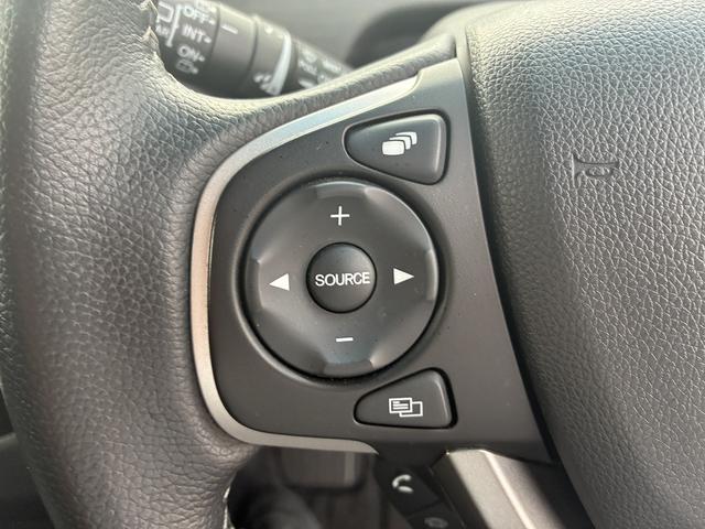 フリードハイブリッド ハイブリッド・Ｇ　純正ナビ　フルセグＴＶ　バックカメラ　Ｂｌｕｅｔｏｏｔｈ　レーダークルーズコントロール　シートヒーター　ＬＥＤヘッドライト　両側オートスライドドア　純正アルミ（38枚目）