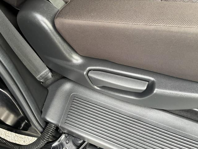 フリード＋ハイブリッド ハイブリッドＧ・ホンダセンシング　ディスプレイオーディオ　ＣＤ　Ｂｌｕｅｔｏｏｔｈ接続　バックカメラ　スマートキープッシュスタート　クルーズコントロール　両側電動スライドドア　レーンキープアシスト　ＥＴＣ　シートヒーター　ＬＥＤ（24枚目）