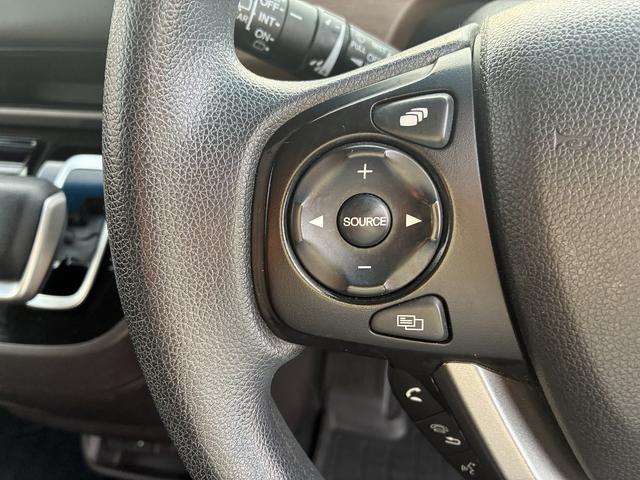 フリード＋ハイブリッド ハイブリッドＧ・ホンダセンシング　ディスプレイオーディオ　ＣＤ　Ｂｌｕｅｔｏｏｔｈ接続　バックカメラ　スマートキープッシュスタート　クルーズコントロール　両側電動スライドドア　レーンキープアシスト　ＥＴＣ　シートヒーター　ＬＥＤ（39枚目）