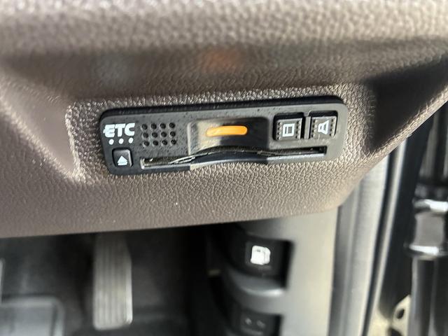 フリード＋ハイブリッド ハイブリッドＧ・ホンダセンシング　ディスプレイオーディオ　ＣＤ　Ｂｌｕｅｔｏｏｔｈ接続　バックカメラ　スマートキープッシュスタート　クルーズコントロール　両側電動スライドドア　レーンキープアシスト　ＥＴＣ　シートヒーター　ＬＥＤ（49枚目）