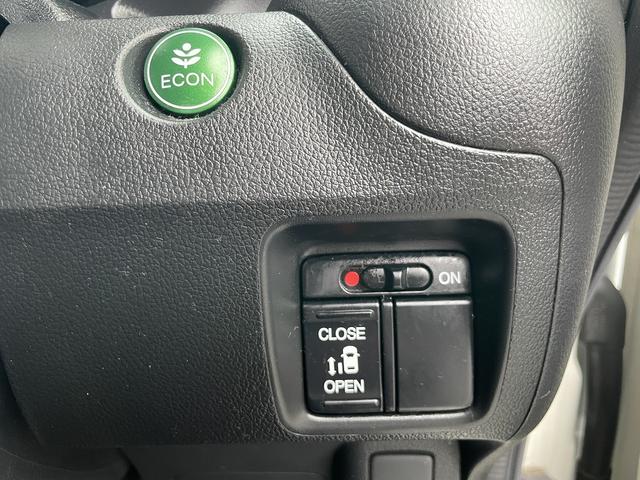 Ｎ－ＢＯＸカスタム Ｇ・Ｌパッケージ　純正ナビ　フルセグＴＶ　ＣＤ　ＤＶＤ　Ｂｌｕｅｔｏｏｔｈ　バックカメラ　ステアリングリモコン　左側パワースライドドア　ＥＴＣ　ＨＩＤライト　純正アルミ（39枚目）