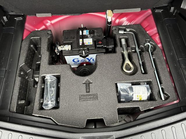 ノート ｅ－パワー　Ｘ　モード・プレミア　ＳＤナビ　フルセグＴＶ　ＣＤ　ＤＶＤ　Ｂｌｕｅｔｏｏｔｈ接続　全周囲カメラ　レーンキープアシスト　ＬＥＤヘッドライト　デジタルインナーミラー　ＥＴＣ　オートライト　フロント・リアドライブレコーダー（22枚目）