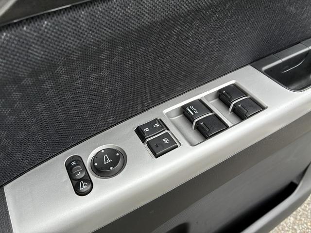 Ｎ－ＢＯＸ Ｇ　ターボＳＳパッケージ　純正ナビ　フルセグＴＶ　ＣＤ　ＤＶＤ　Ｂｌｕｅｔｏｏｔｈ接続　バックカメラ　オートライト　両側電動スライドドア　ＨＩＤヘッドライト　　シートヒーター　コーナーセンサー　スマートキー　プッシュスタート（45枚目）