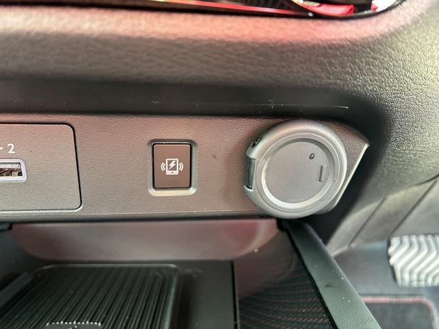 オーラ ニスモ SDナビ フルセグ Bluetoothオーディオ USB スマートキー プッシュスタート プロパイロット 全周囲カメラ 電動格納ミラー ETC 17インチアルミホイール コーナーセンサー(30枚目)