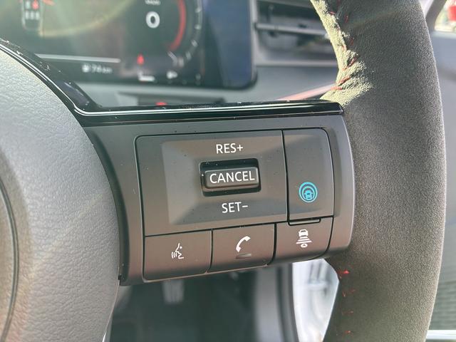 オーラ ニスモ SDナビ フルセグ Bluetoothオーディオ USB スマートキー プッシュスタート プロパイロット 全周囲カメラ 電動格納ミラー ETC 17インチアルミホイール コーナーセンサー(38枚目)