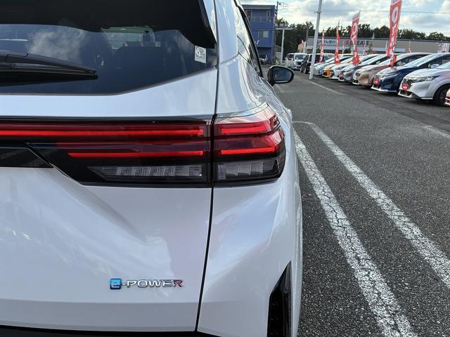 オーラ ニスモ SDナビ フルセグ Bluetoothオーディオ USB スマートキー プッシュスタート プロパイロット 全周囲カメラ 電動格納ミラー ETC 17インチアルミホイール コーナーセンサー(53枚目)