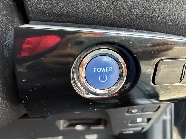 プリウス 　トヨタセーフティセンス　ＬＥＤヘットライト　フォグランプ　社外エアロ　トラクションコントロール　パワーウインドウ　電動格納ミラー　ステアリングスイッチ　ＡＢＳ　オートエアコン　シガーソケット（36枚目）