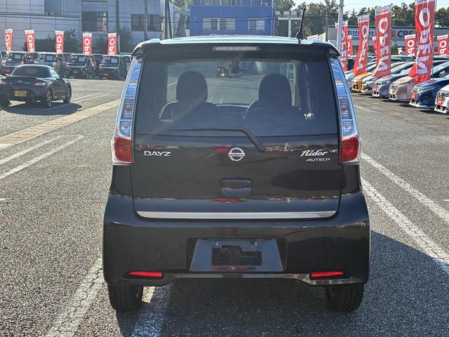 デイズ ライダー ハイウェイスター J 社外SDナビ フルセグテレビ CD DVD Bluetoothオーディオ バックカメラ 電動格納ミラー HIDヘッドライト 純正アルミホイール ETC オートエアコン ドライブレコーダー(11枚目)