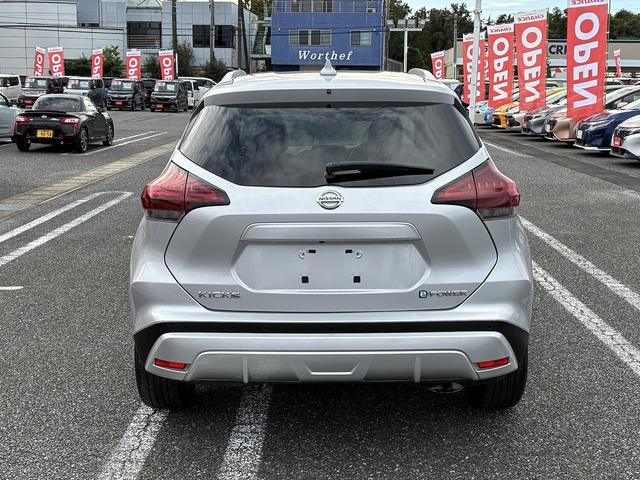 キックス Ｘ　ＣＤ　ＤＶＤ　シートヒーター　ハンドルヒーター　プロパイロット　アラウンドビューモニター　ＬＥＤヘッドライト　デジタルインナーミラー　オートライト　衝突軽減　電格ミラー　サイドエアバッグ（10枚目）