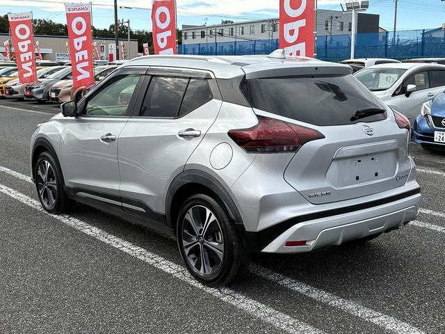 キックス Ｘ　ＣＤ　ＤＶＤ　シートヒーター　ハンドルヒーター　プロパイロット　アラウンドビューモニター　ＬＥＤヘッドライト　デジタルインナーミラー　オートライト　衝突軽減　電格ミラー　サイドエアバッグ（11枚目）