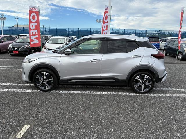 キックス Ｘ　ＣＤ　ＤＶＤ　シートヒーター　ハンドルヒーター　プロパイロット　アラウンドビューモニター　ＬＥＤヘッドライト　デジタルインナーミラー　オートライト　衝突軽減　電格ミラー　サイドエアバッグ（12枚目）