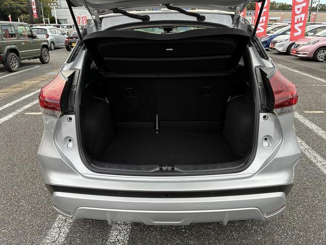 キックス Ｘ　ＣＤ　ＤＶＤ　シートヒーター　ハンドルヒーター　プロパイロット　アラウンドビューモニター　ＬＥＤヘッドライト　デジタルインナーミラー　オートライト　衝突軽減　電格ミラー　サイドエアバッグ（16枚目）