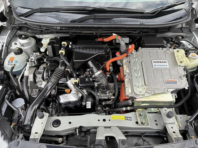 キックス Ｘ　ＣＤ　ＤＶＤ　シートヒーター　ハンドルヒーター　プロパイロット　アラウンドビューモニター　ＬＥＤヘッドライト　デジタルインナーミラー　オートライト　衝突軽減　電格ミラー　サイドエアバッグ（57枚目）