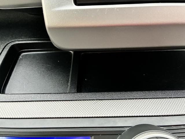 フリードハイブリッド ジャストセレクション　純正ナビゲーションシステム　ＢＬＵＥＴＯＯＴＨ　ＣＤ　ＤＶＤ　クルーズコントロール　両側電動スライドドア　バックカメラ　ステアリングリモコン　ＥＴＣ　スマートキー　パワーステアリング　パワーウインドウ（40枚目）