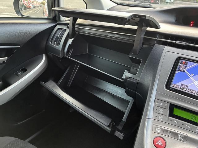 プリウス S SDナビ ワンセグTV CD DVD オートエアコン オートライト 電格ミラー ETC HIDヘッドライト スマートキープッシュスタート ステアリングリモコン Bluetooth接続(27枚目)