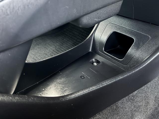 プリウス S SDナビ ワンセグTV CD DVD オートエアコン オートライト 電格ミラー ETC HIDヘッドライト スマートキープッシュスタート ステアリングリモコン Bluetooth接続(32枚目)