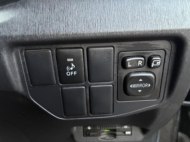 プリウス S SDナビ ワンセグTV CD DVD オートエアコン オートライト 電格ミラー ETC HIDヘッドライト スマートキープッシュスタート ステアリングリモコン Bluetooth接続(41枚目)