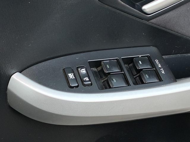 プリウス S SDナビ ワンセグTV CD DVD オートエアコン オートライト 電格ミラー ETC HIDヘッドライト スマートキープッシュスタート ステアリングリモコン Bluetooth接続(44枚目)