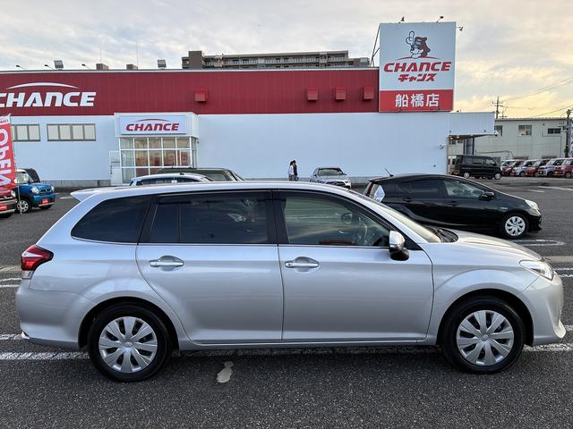 カローラフィールダー 1.5G 5速MT オートハイビーム オートエアコン 衝突軽減 レーンキープアシスト 電格ミラー カーテンエアバッグ 助手席エアバック スマートキー トヨタセーフティセンス(7枚目)