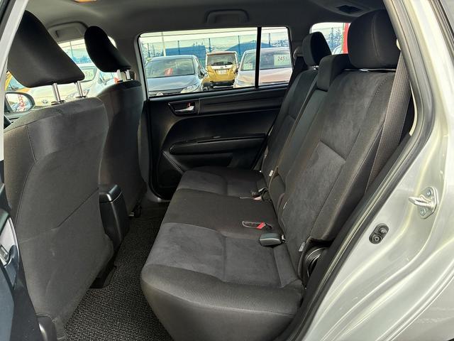 カローラフィールダー 1.5G 5速MT オートハイビーム オートエアコン 衝突軽減 レーンキープアシスト 電格ミラー カーテンエアバッグ 助手席エアバック スマートキー トヨタセーフティセンス(14枚目)