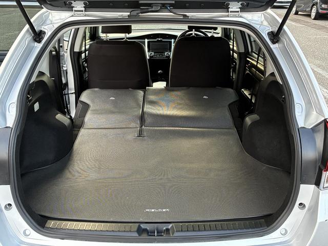 カローラフィールダー 1.5G 5速MT オートハイビーム オートエアコン 衝突軽減 レーンキープアシスト 電格ミラー カーテンエアバッグ 助手席エアバック スマートキー トヨタセーフティセンス(17枚目)